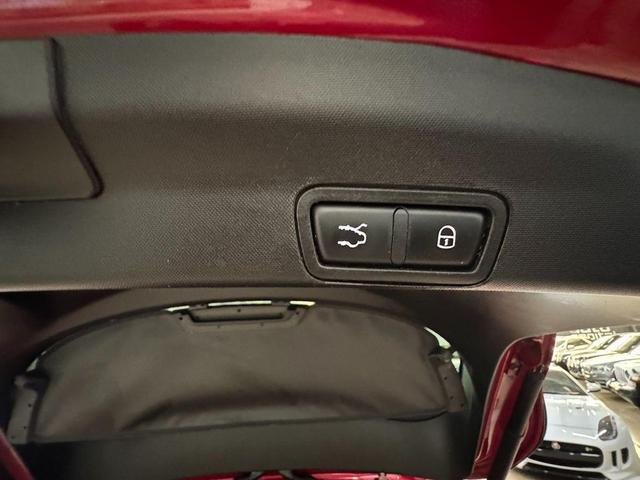Photo of 2018 Alfa Rosso Alfa Romeo Stelvio