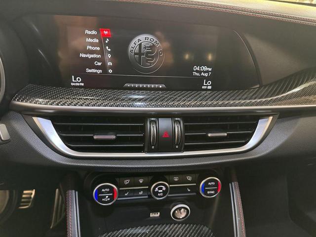Photo of 2018 Alfa Rosso Alfa Romeo Stelvio