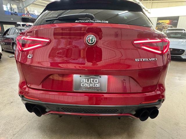 Photo of 2018 Alfa Rosso Alfa Romeo Stelvio