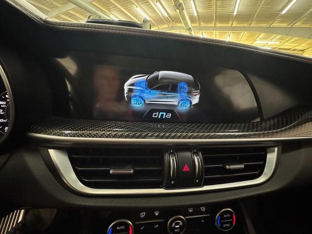 Photo of 2018 Alfa Rosso Alfa Romeo Stelvio