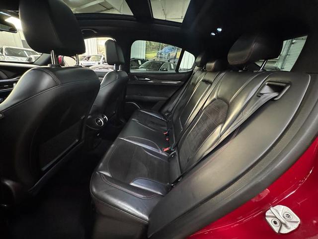 Photo of 2018 Alfa Rosso Alfa Romeo Stelvio