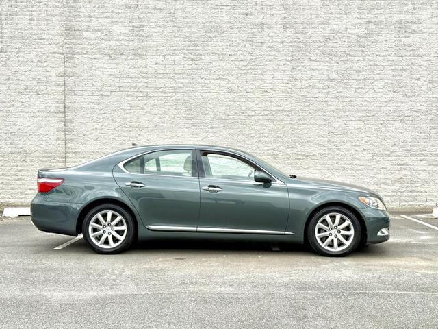 Photo of 2009 Verdigris Mica Lexus LS 460