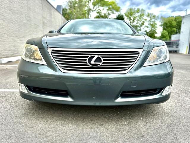 Photo of 2009 Verdigris Mica Lexus LS 460