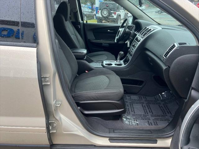 Photo of 2011 Gray GMC Acadia