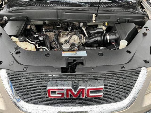 Photo of 2011 Gray GMC Acadia