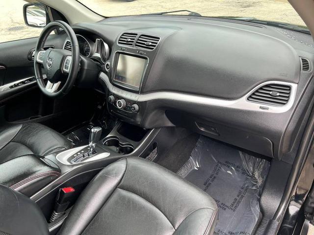 Photo of 2018 Black Dodge Journey