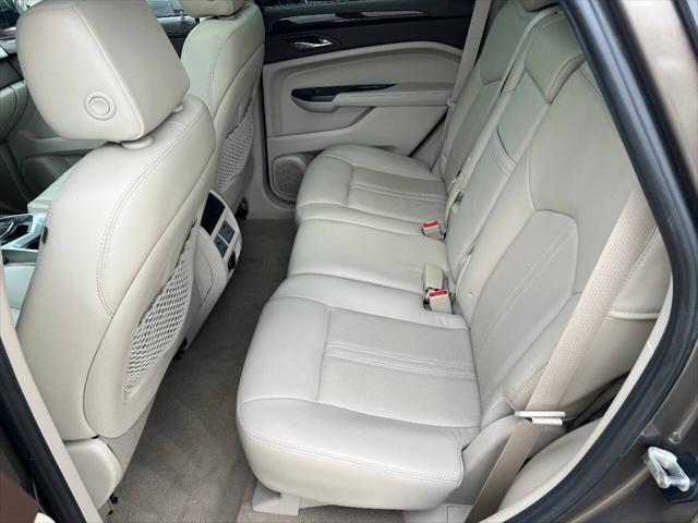 Photo of 2014 Brown Cadillac SRX