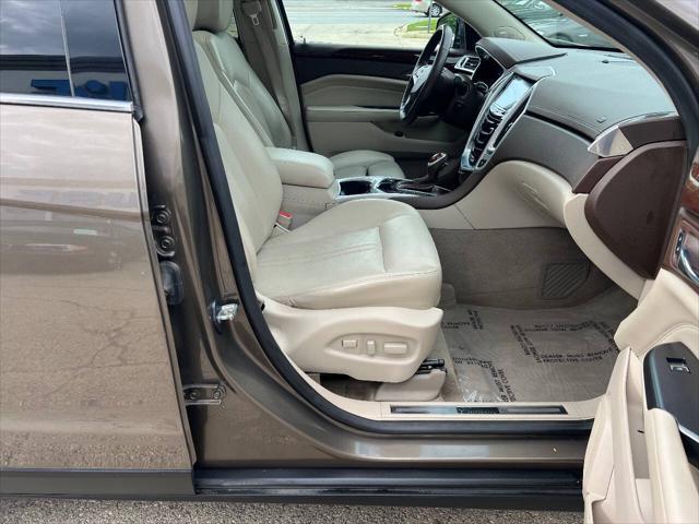 Photo of 2014 Brown Cadillac SRX
