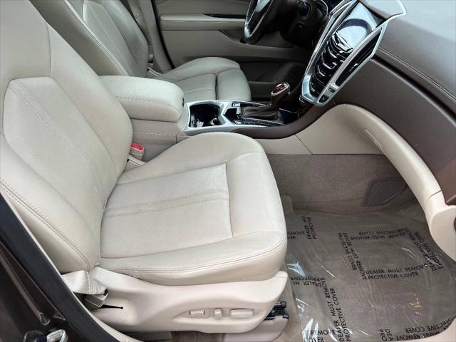 Photo of 2014 Brown Cadillac SRX