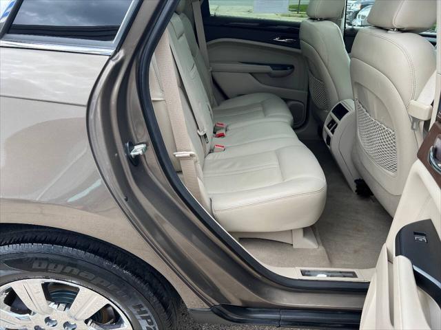 Photo of 2014 Brown Cadillac SRX