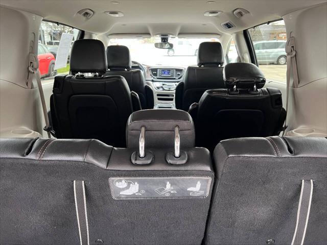 Photo of 2017 Black Chrysler Pacifica