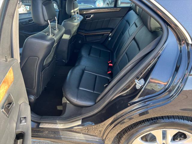 Photo of 2011 Black Mercedes-Benz E-Class