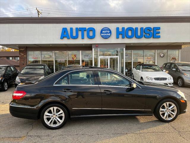Photo of 2011 Black Mercedes-Benz E-Class