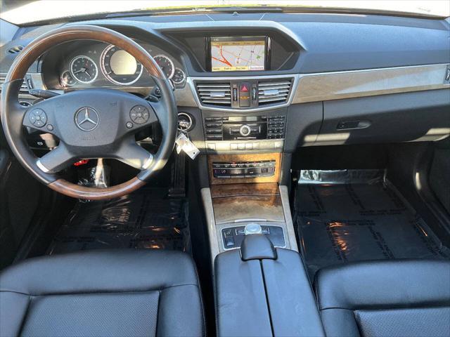 Photo of 2011 Black Mercedes-Benz E-Class
