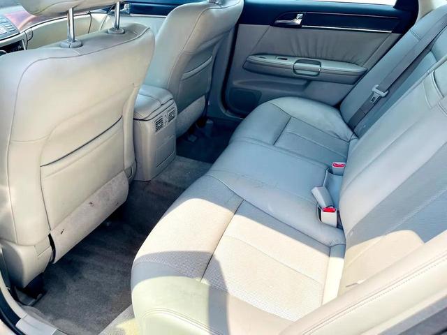 Photo of 2010 Platinum Graphite INFINITI M35x