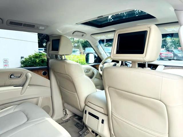 Photo of 2012 Moonlight White INFINITI QX56