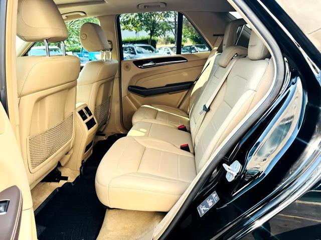 Photo of 2012 Black Mercedes-Benz M-Class
