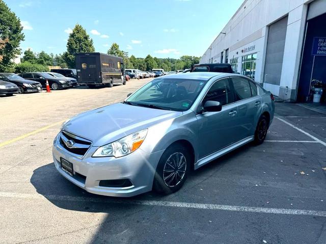 Photo of 2012 Ice Silver Metallic Subaru Legacy