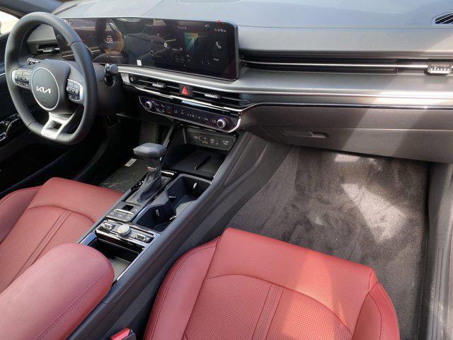 Photo of 2025 Steel Matte Gray Kia K5