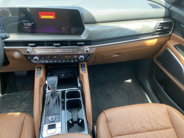 Photo of 2025 Ebony Black Kia Telluride