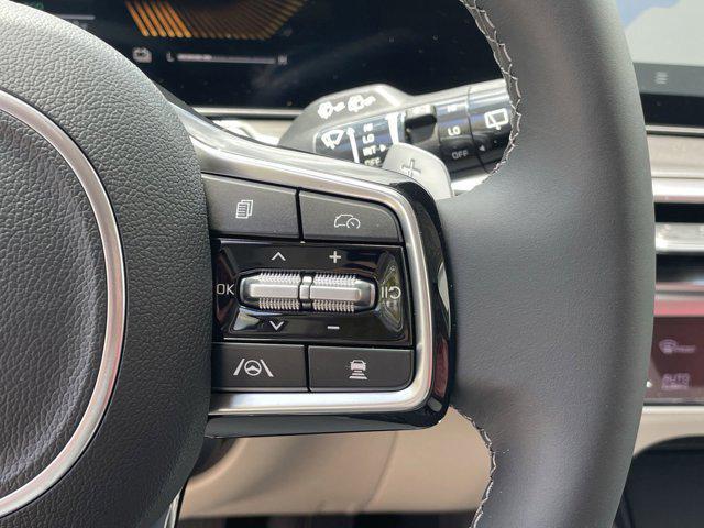 Photo of 2025 Snow White Pearl Kia Sorento Hybrid