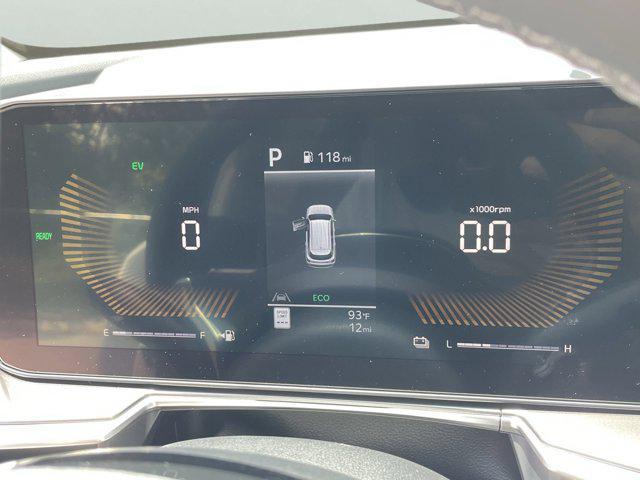 Photo of 2025 Snow White Pearl Kia Sorento Hybrid