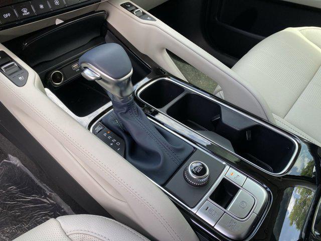 Photo of 2025 Ebony Black Kia Telluride