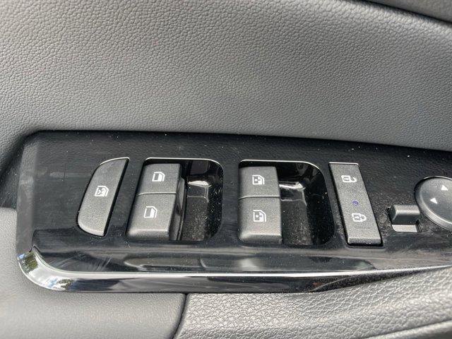 Photo of 2025 BB2/BLUE Kia Sportage Hybrid