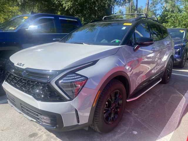 Photo of 2025 Wolf Gray/Ebony Black Roof Kia Sportage