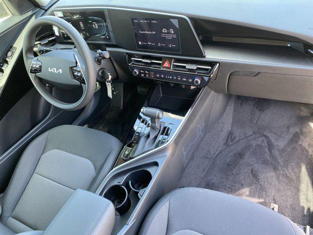 Photo of 2025 KLG/GRAY Kia Niro