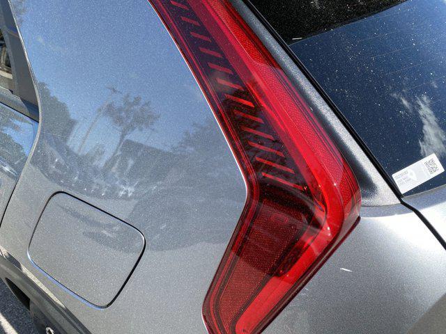 Photo of 2025 KLG/GRAY Kia Niro