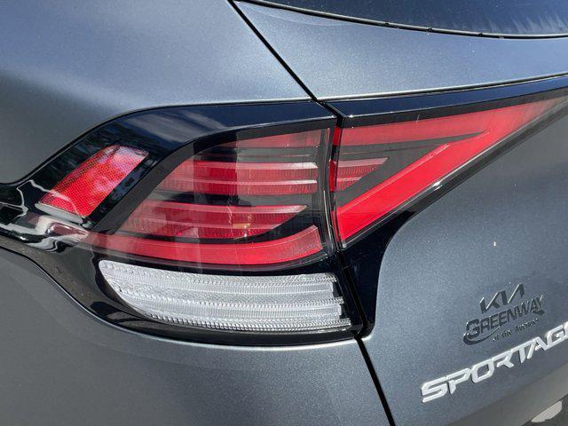 Photo of 2025 Shadow Matte Gray Kia Sportage Hybrid