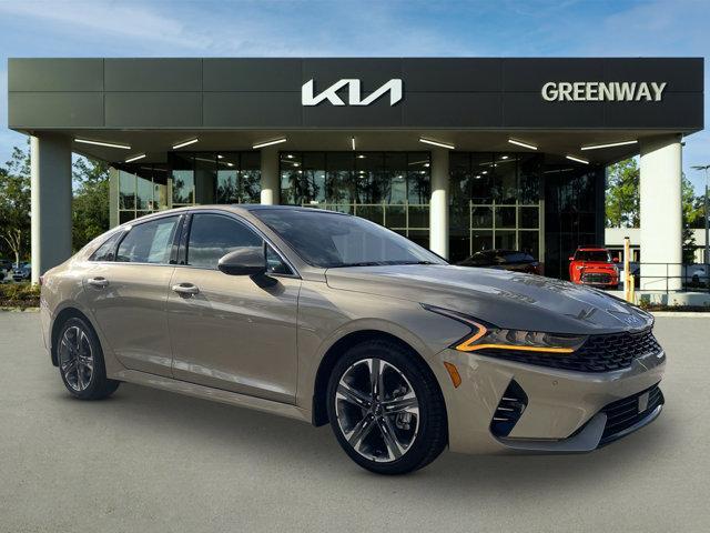 2022 Kia K5