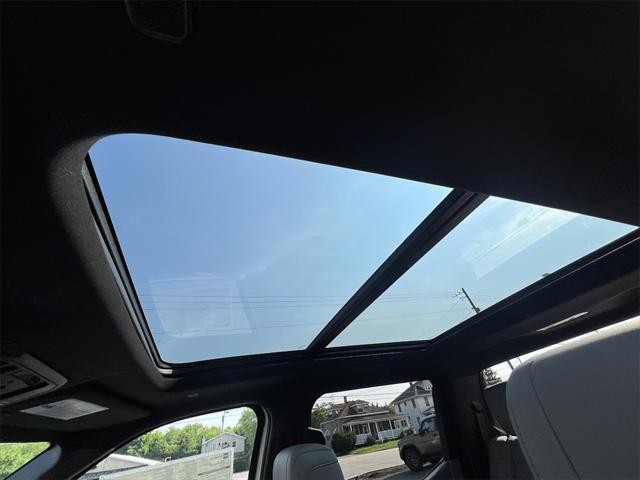 Photo of 2025 Wind Chill Prl/ Toyota Tundra