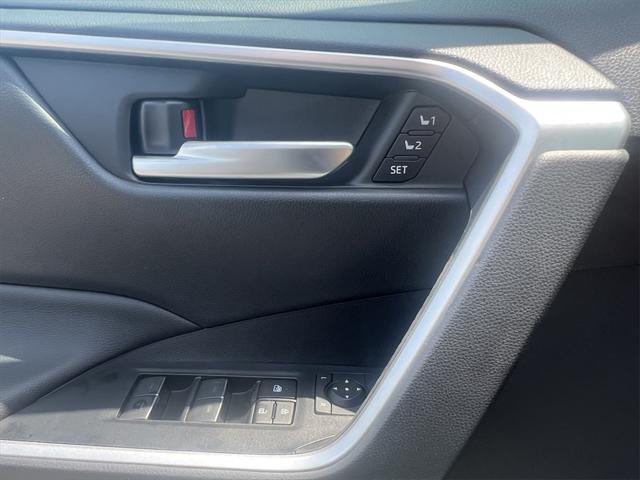 Photo of 2025 Silver Sky Metallic Toyota RAV4