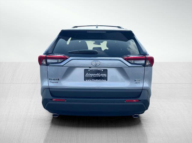 Photo of 2025 Silver Sky Metallic Toyota RAV4