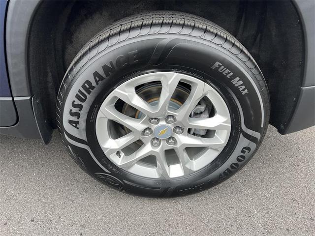 Photo of 2022 Northsky Blue Metallic Chevrolet Traverse