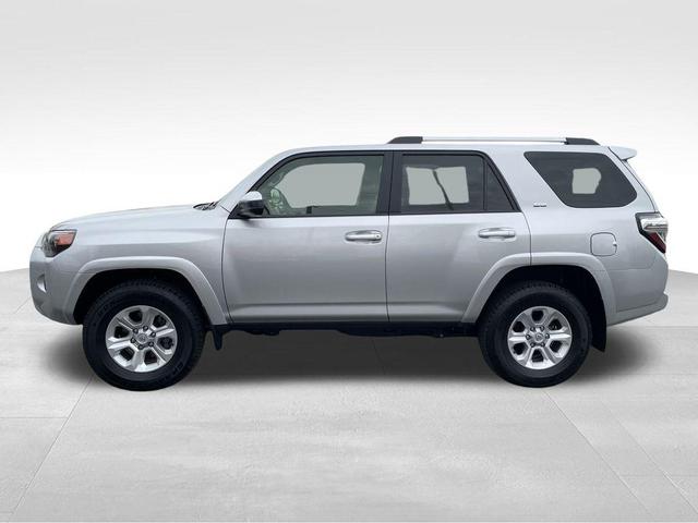 Photo of 2024 Classic Silver Metallic Toyota 4Runner