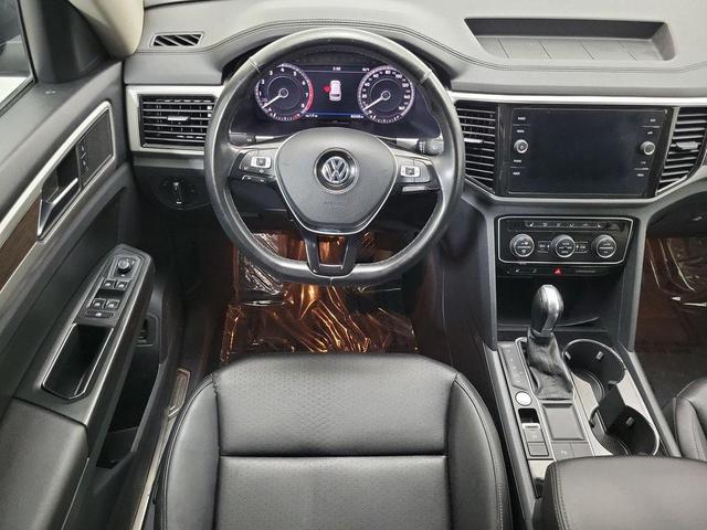 Photo of 2019 Platinum Gray Metallic Volkswagen Atlas
