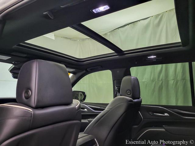 Photo of 2024 Argent Silver Metallic Cadillac Escalade