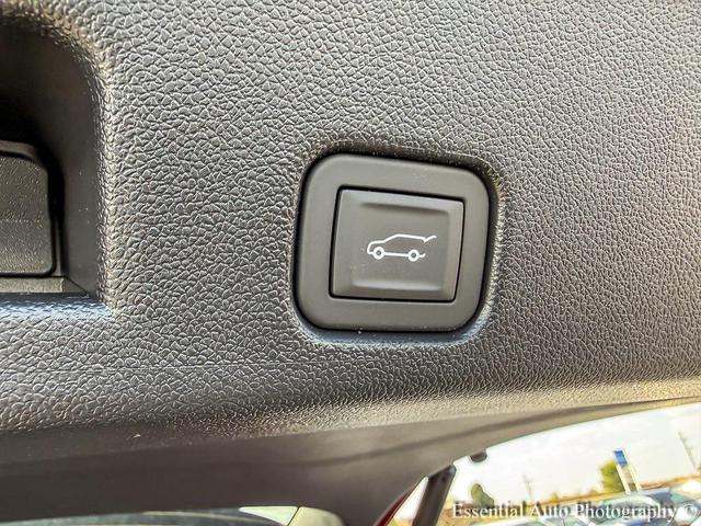 Photo of 2026 Radiant Red Chevrolet Traverse