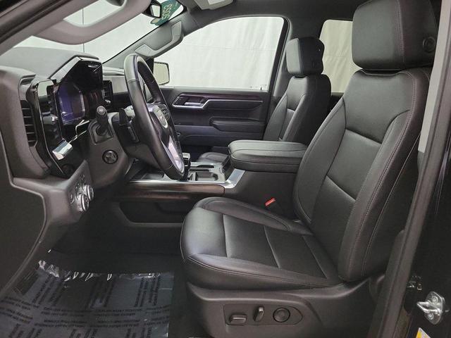 Photo of 2023 Onyx Black GMC Sierra 1500