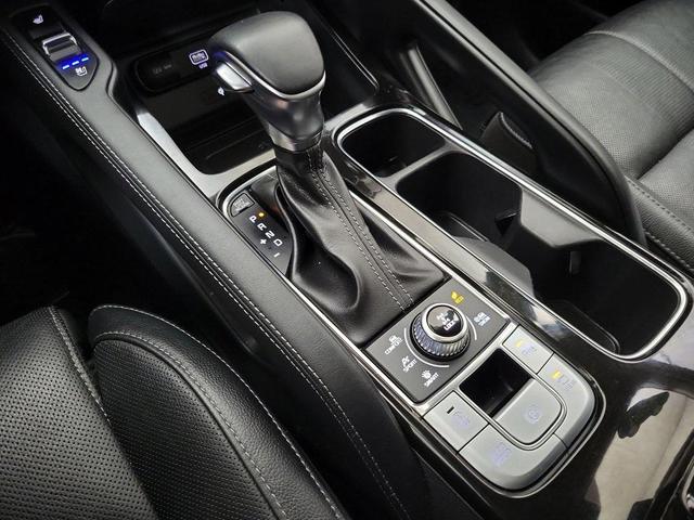 Photo of 2021 Everlasting Silver Kia Telluride