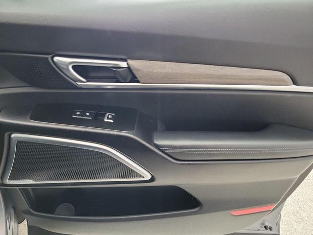 Photo of 2021 Everlasting Silver Kia Telluride