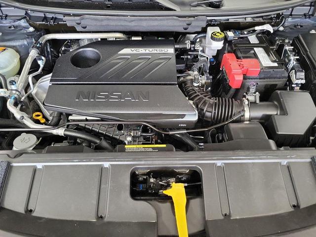 Photo of 2024 Super Black Nissan Rogue
