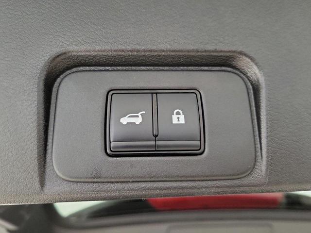 Photo of 2024 Super Black Nissan Rogue