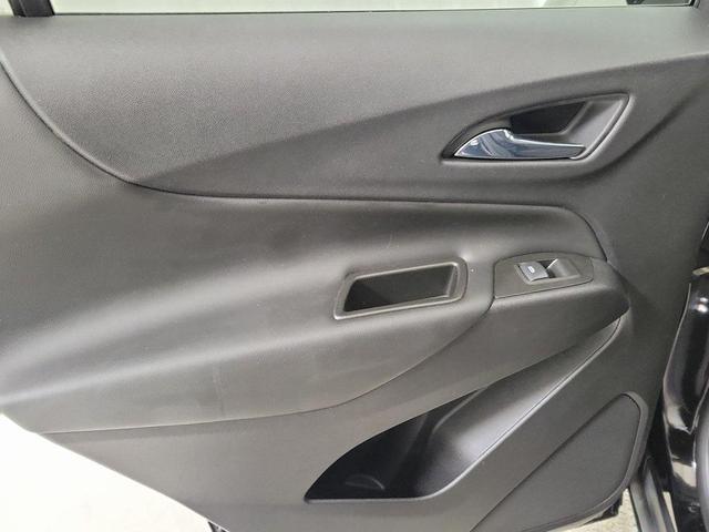 Photo of 2022 Mosaic Black Metallic Chevrolet Equinox