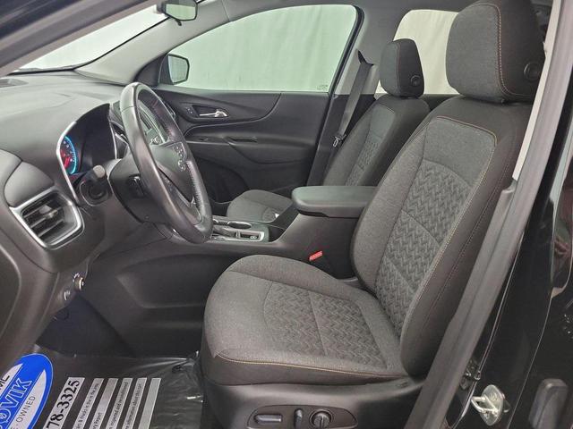 Photo of 2022 Mosaic Black Metallic Chevrolet Equinox