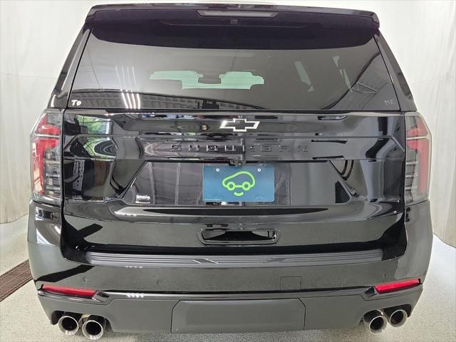 Photo of 2025 Black Chevrolet Suburban