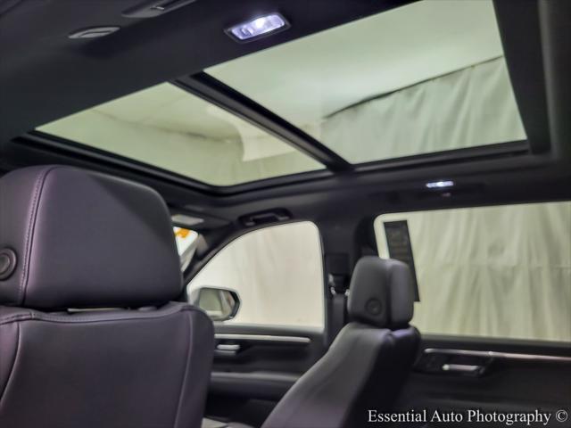 Photo of 2025 Black Chevrolet Suburban